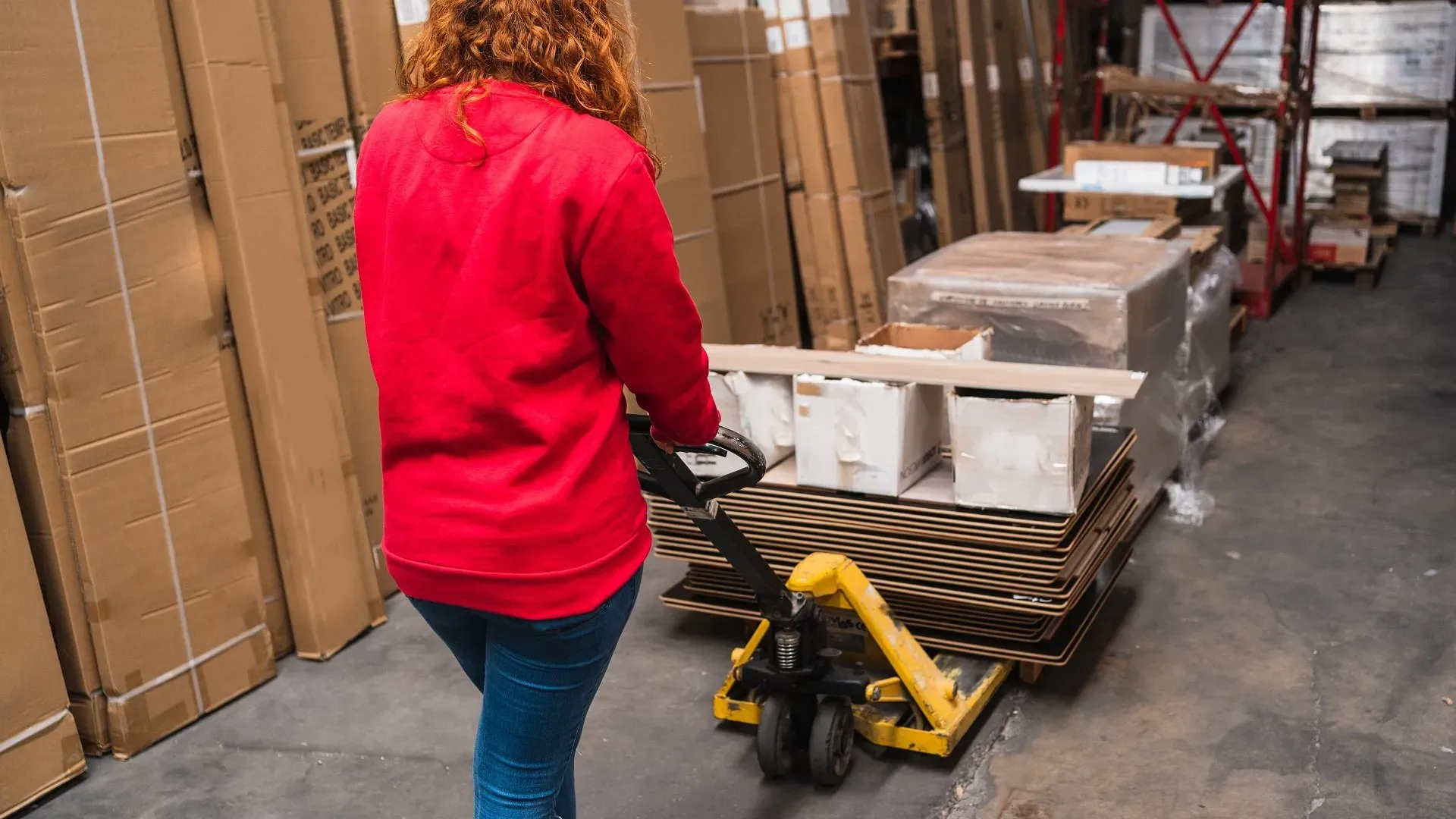Forklift being delivered to Houston job site